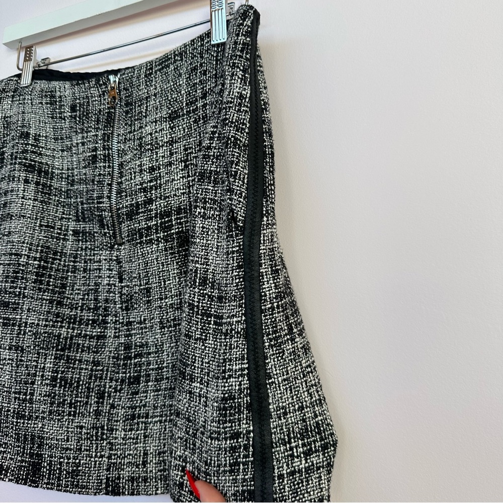 Karen Millen Black & White Skirt - Picture 5 of 10